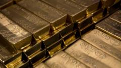 Ex-CIA official accused of stashing $40m in gold bars is ‘master manipulator’, prosecutors say